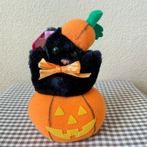 Vintage Showtime Black Cat Sitting On The Jack O Lantern Plush 7.5'' Halloween